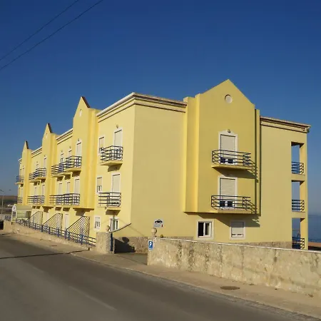 Azul מלון דירות