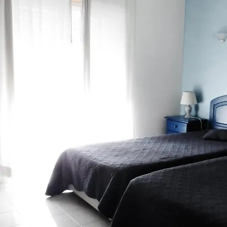Azul 3* Silveira (Lisbon)