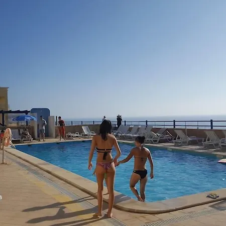 Azul Silveira (Lisbon)