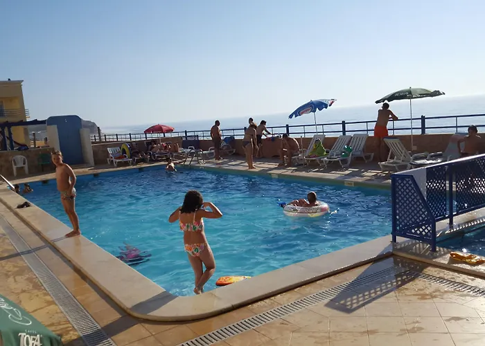 Azul 3* Silveira (Lisbon)